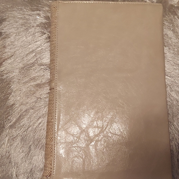 Beige Clutch - Picture 2 of 9